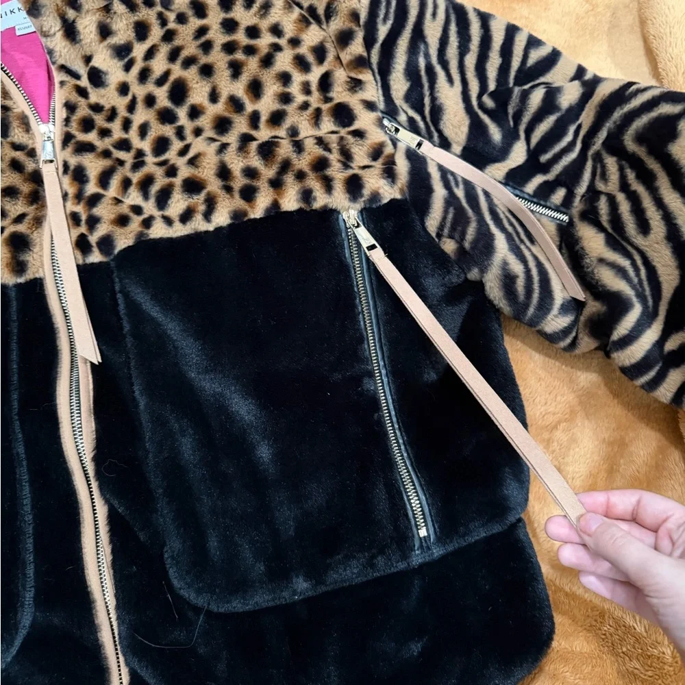 NWOT Nikki Jones Faux Fur Oversized Jacket - Picture 6 of 8